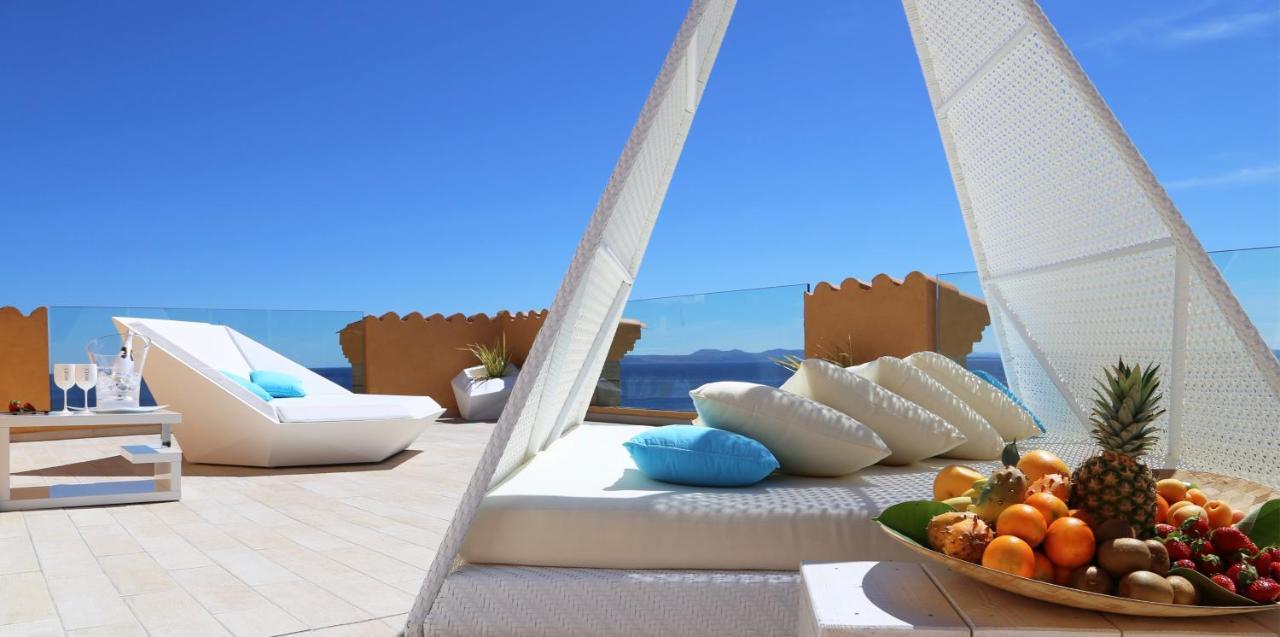 Hotel Vistabella Roses Bagian luar foto
