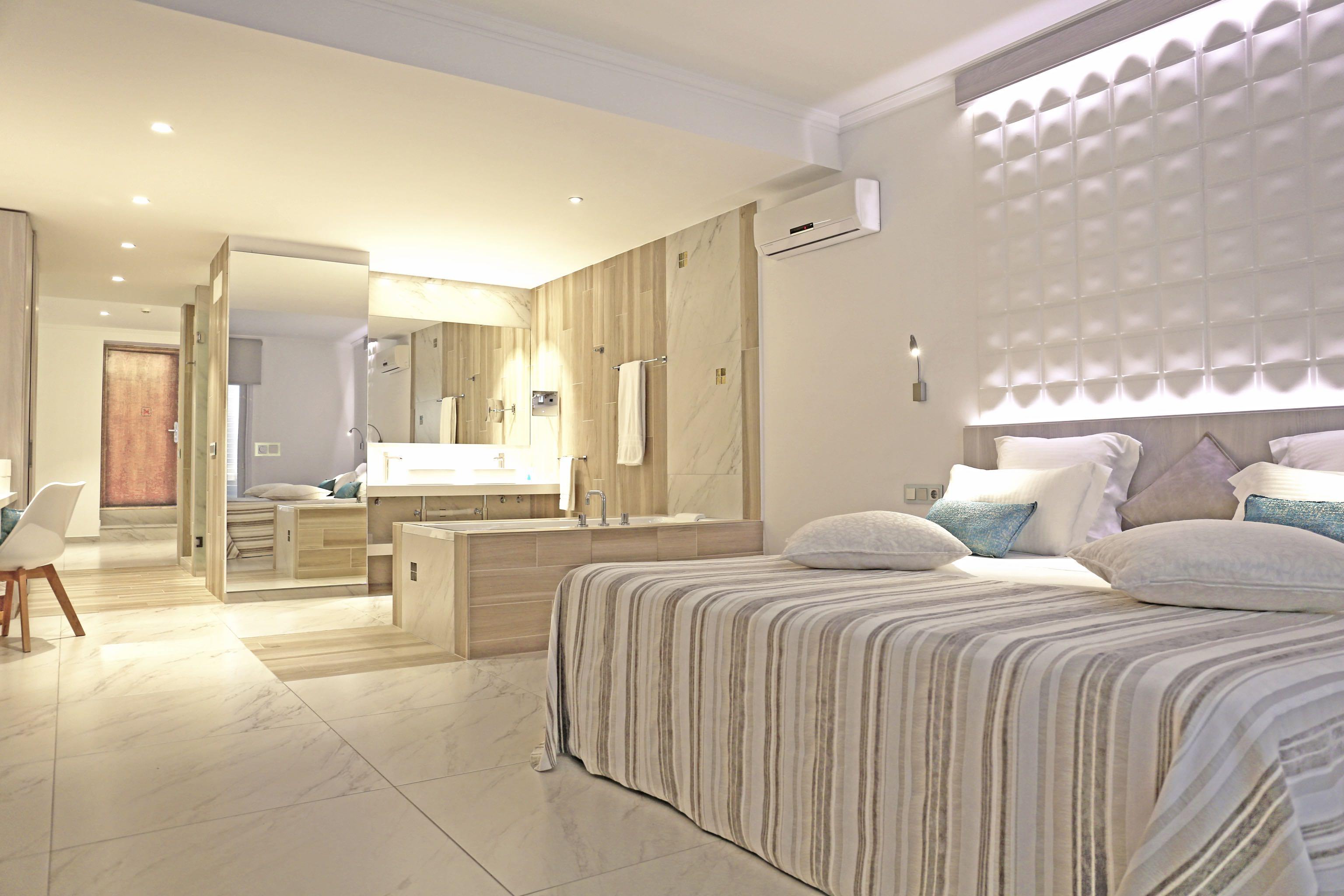 Hotel Vistabella Roses Bagian luar foto
