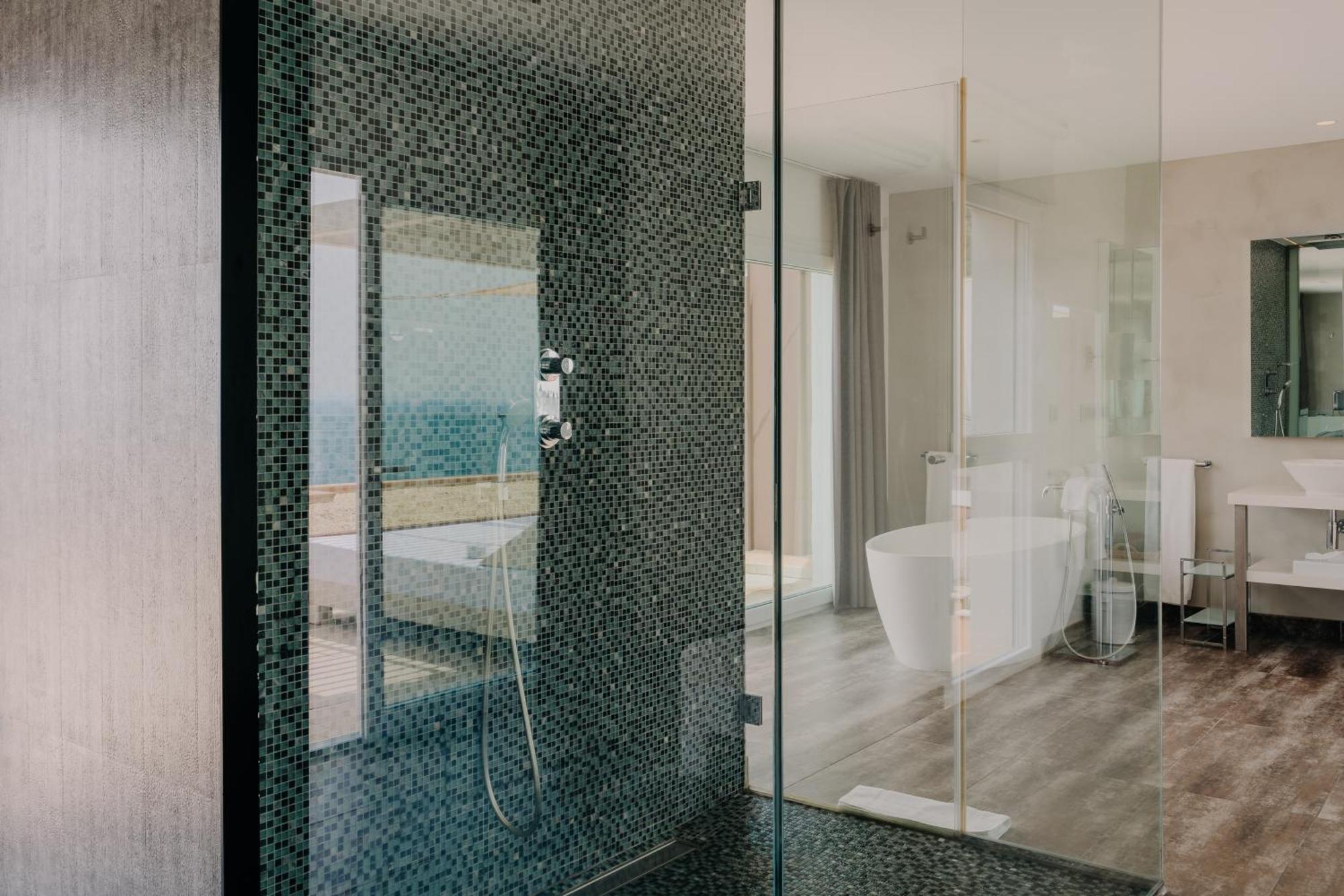 Hotel Vistabella Roses Bagian luar foto