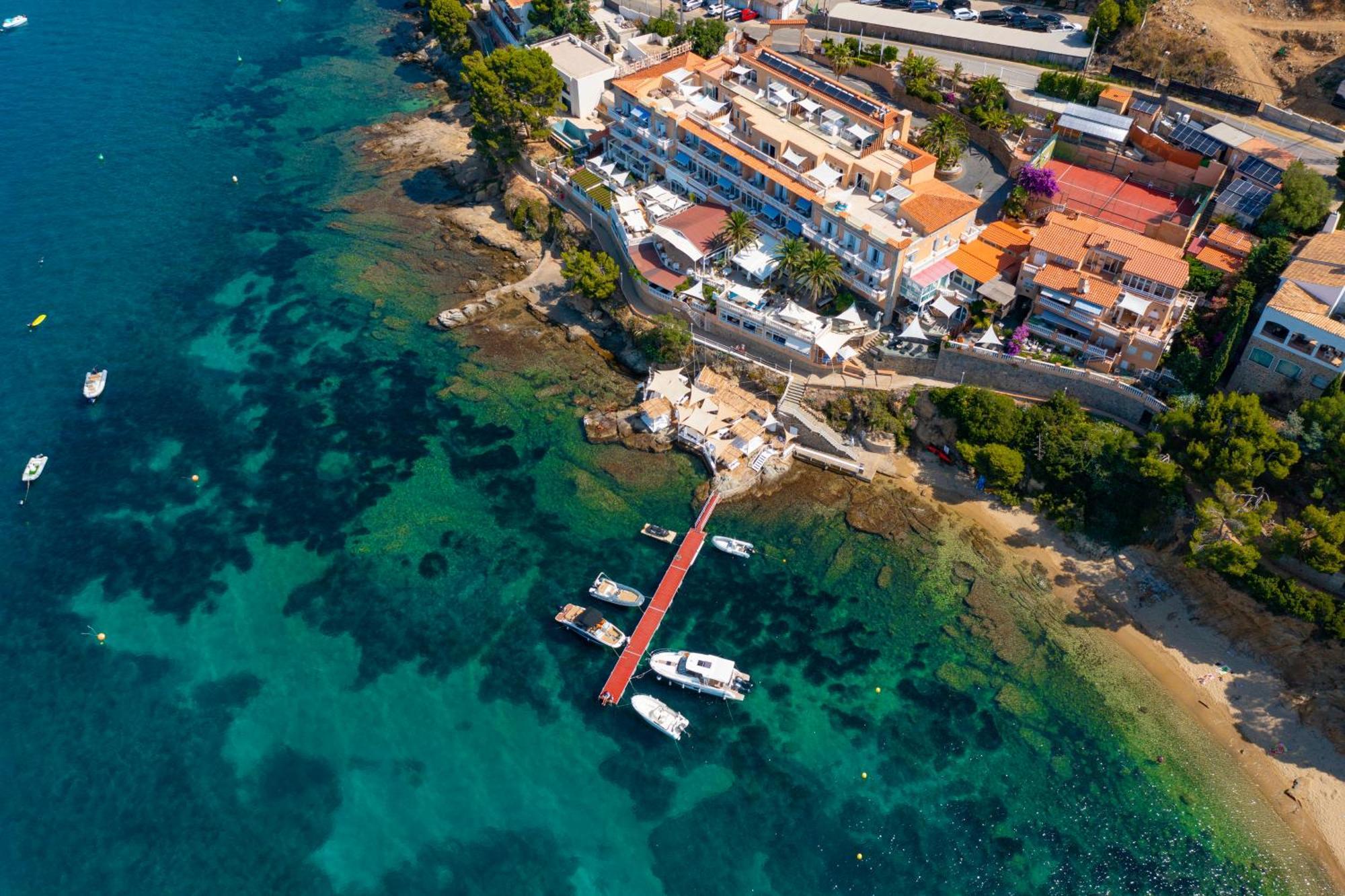 Hotel Vistabella Roses Bagian luar foto